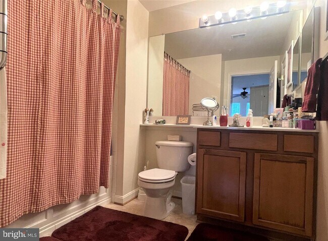 Building Photo - 100 Watkins Pond Blvd