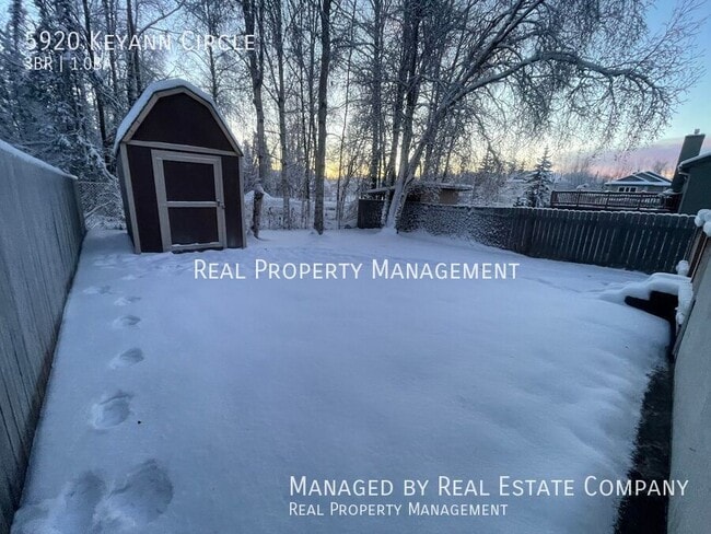 Building Photo - 5920 Keyann Cir