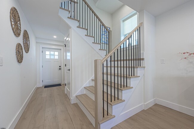 Building Photo - 26 S Rosborough Ave