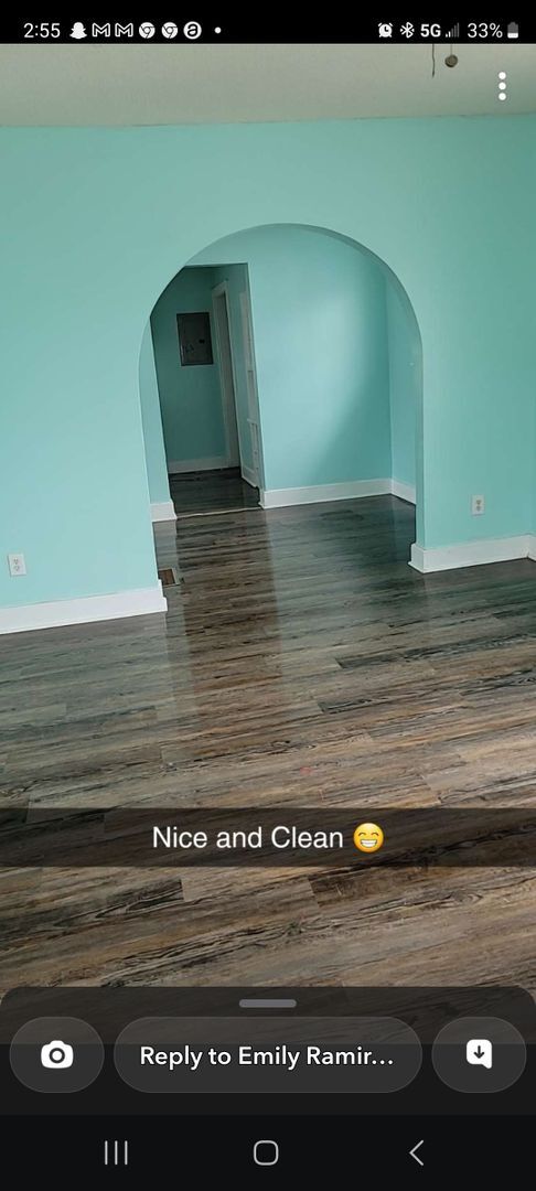 Building Photo - CLOSE TO RIVERSIDE PARK!  3br 1bath bungalow, fully remodeled with all new plank flooring, includ...