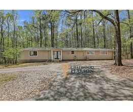 Building Photo - Private Home on 6 acres in Whitewater Schools!