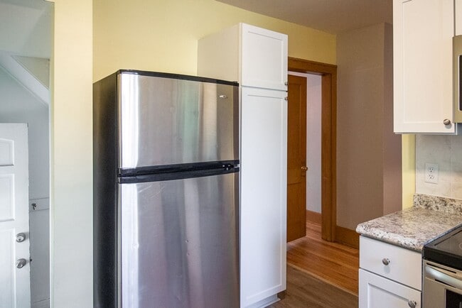 Building Photo - Beautiful 4 Bedroom House for Rent | 54th ...