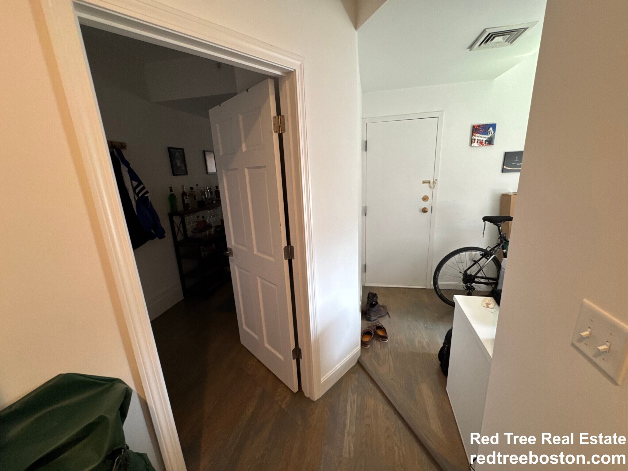 Building Photo - 1408 Beacon St