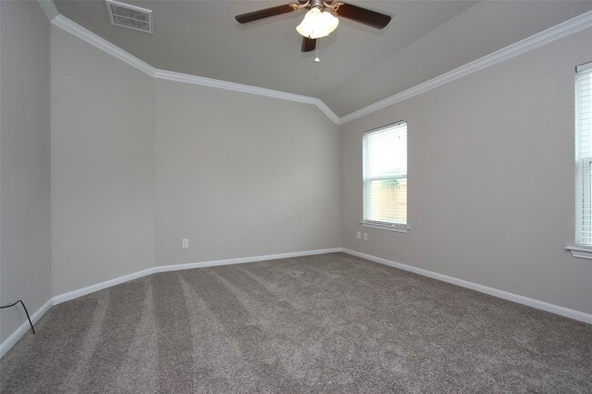 Building Photo - 8005 Woodward St