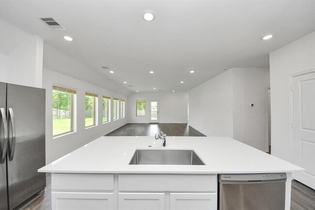 Building Photo - 1351 Antigua Dr
