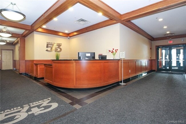 Building Photo - 543 Main St