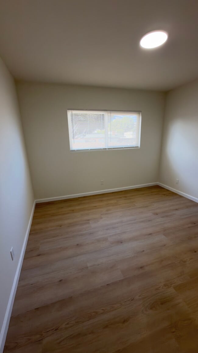 Building Photo - San Pedro