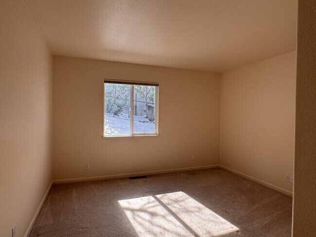 Building Photo - 124 Success Mine Loop