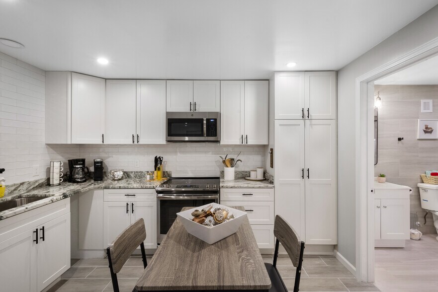 Building Photo - 3409 McGavock Pike