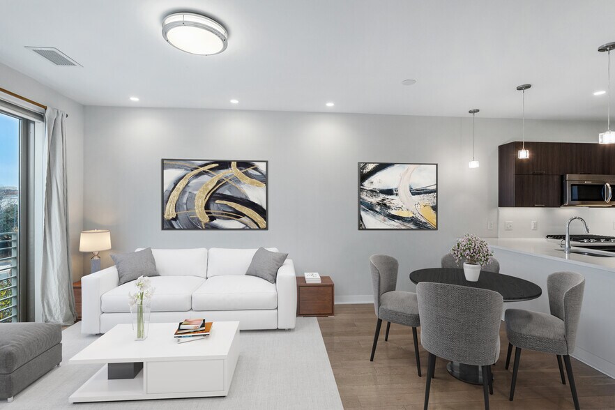 Building Photo - 1350 Maryland Ave NE