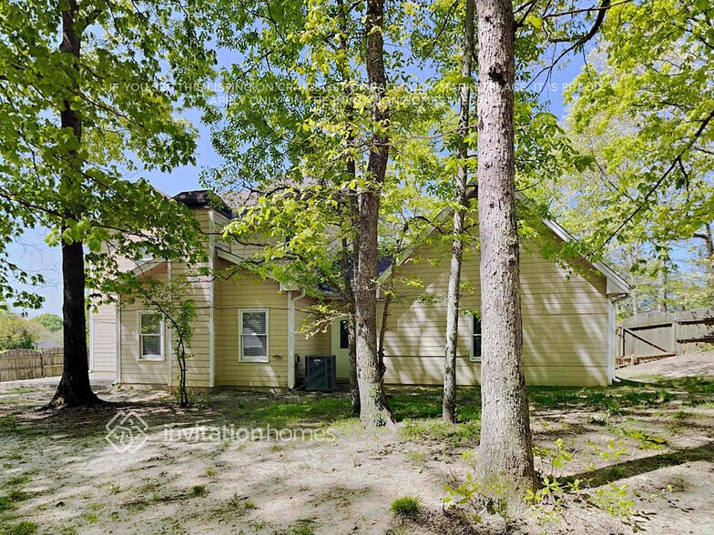 Building Photo - 2111 Prospect Rd