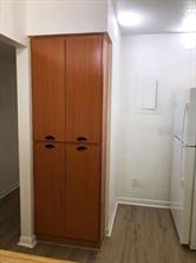 Building Photo - Remodeled 2 Bedroom, 2 Bath Condo in The P...