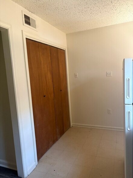 Building Photo - 1672 Brightside Dr