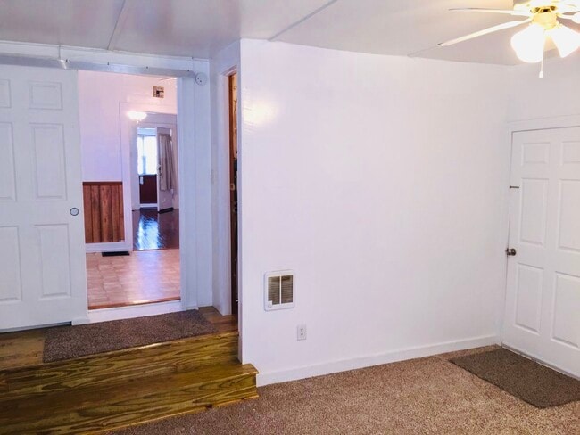 Bonus room - 3025 Crescent Ave
