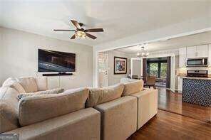 Building Photo - 3235 Woodview Dr SE