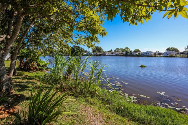 Building Photo - 21726 N Heritage Cir