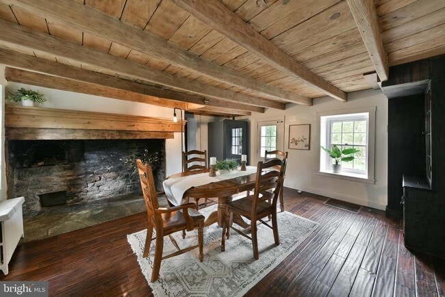 Building Photo - 966 Paige Ct