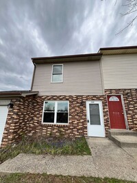 Building Photo - 720/730 Country Club Ct