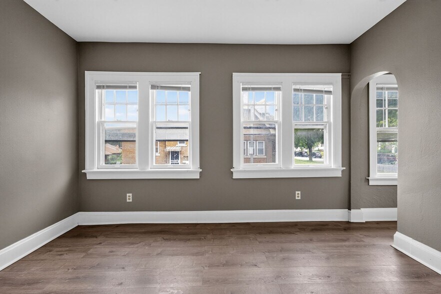 Building Photo - 4139 N 22nd St