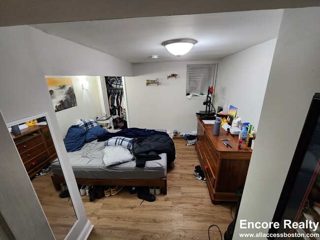 Building Photo - 69 Chiswick Rd