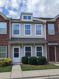 Building Photo - 3- Bedroom Townhome in Prosperity Place