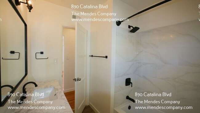 Building Photo - 890 Catalina Blvd
