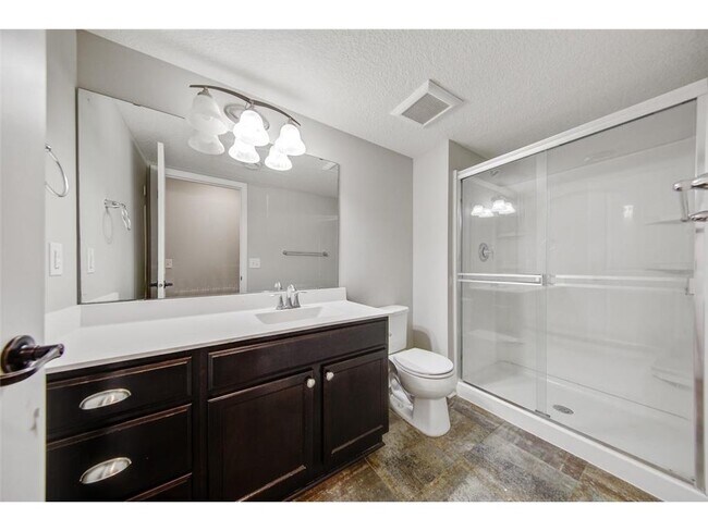 Building Photo - 19220 Bridle Path