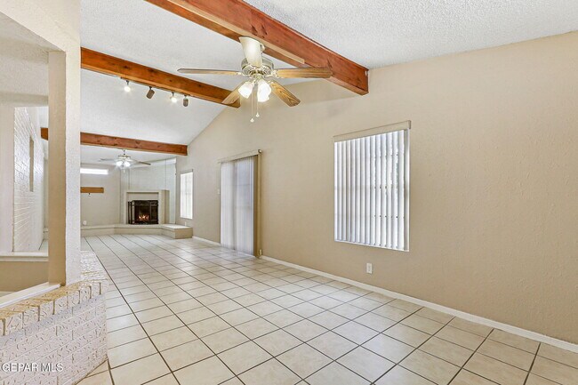 Building Photo - 11781 Jennifer Dr