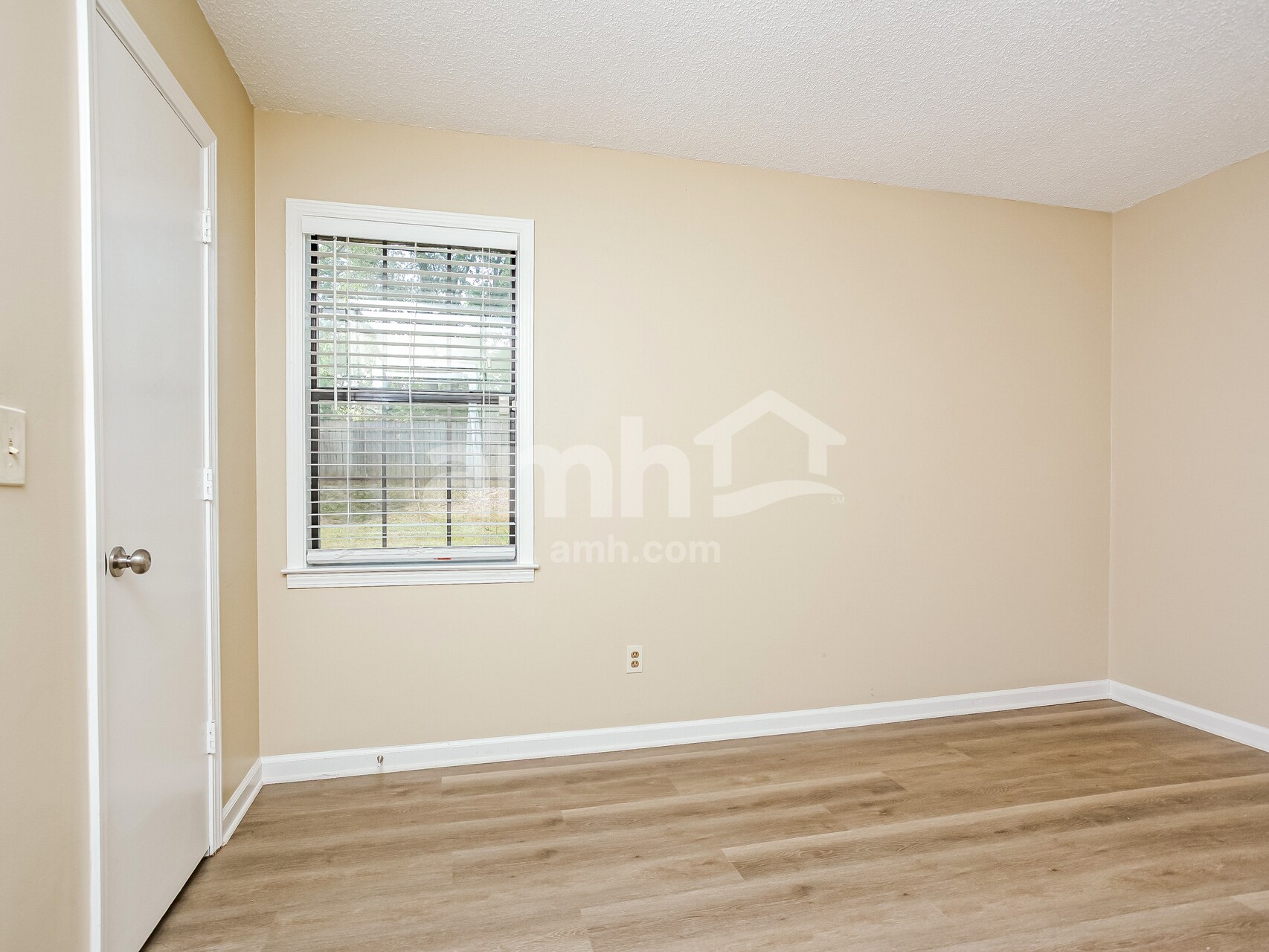 Building Photo - 3831 Innsbrook Dr