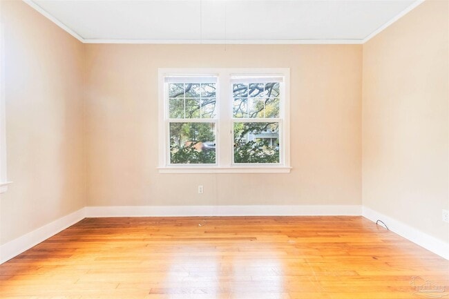 Building Photo - 1701 E Bobe St