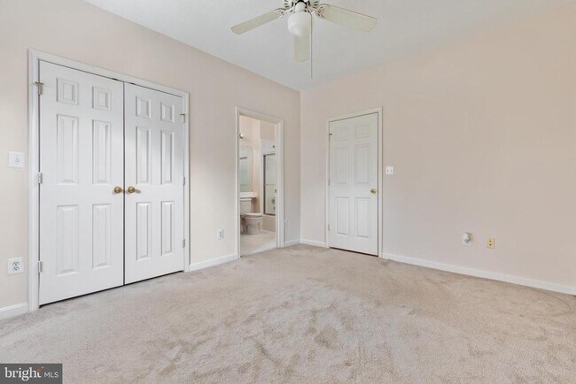 Building Photo - 1705 Lake Shore Crest Dr