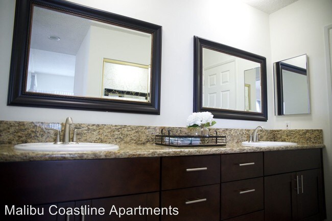 Building Photo - 18069 Coastline Dr