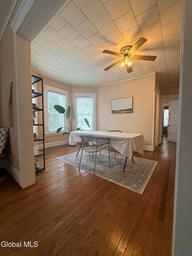 Building Photo - 16 Blakely Ct