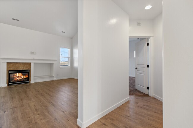 Building Photo - 10102 W Brownstone Dr