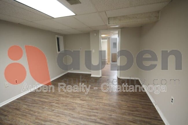 Building Photo - 3602 Missionaire Ave