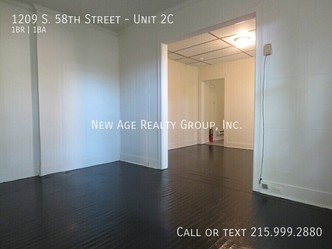 Building Photo - Spacious 1 bedroom, 1 bathroom apartment l...