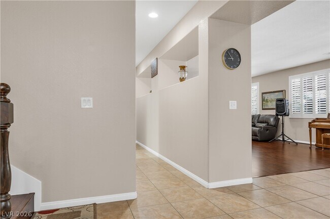 Building Photo - 3069 Regal Cove St