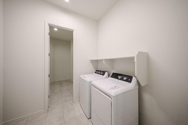 Building Photo - 25620 N 167th Dr