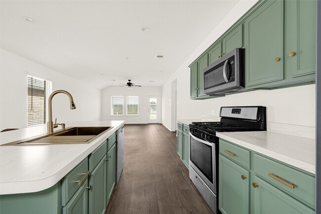 Building Photo - 2334 Spruce Clf Ln