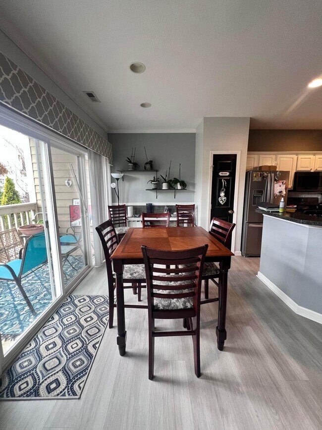 Building Photo - 3427 Fishinger Mill Dr