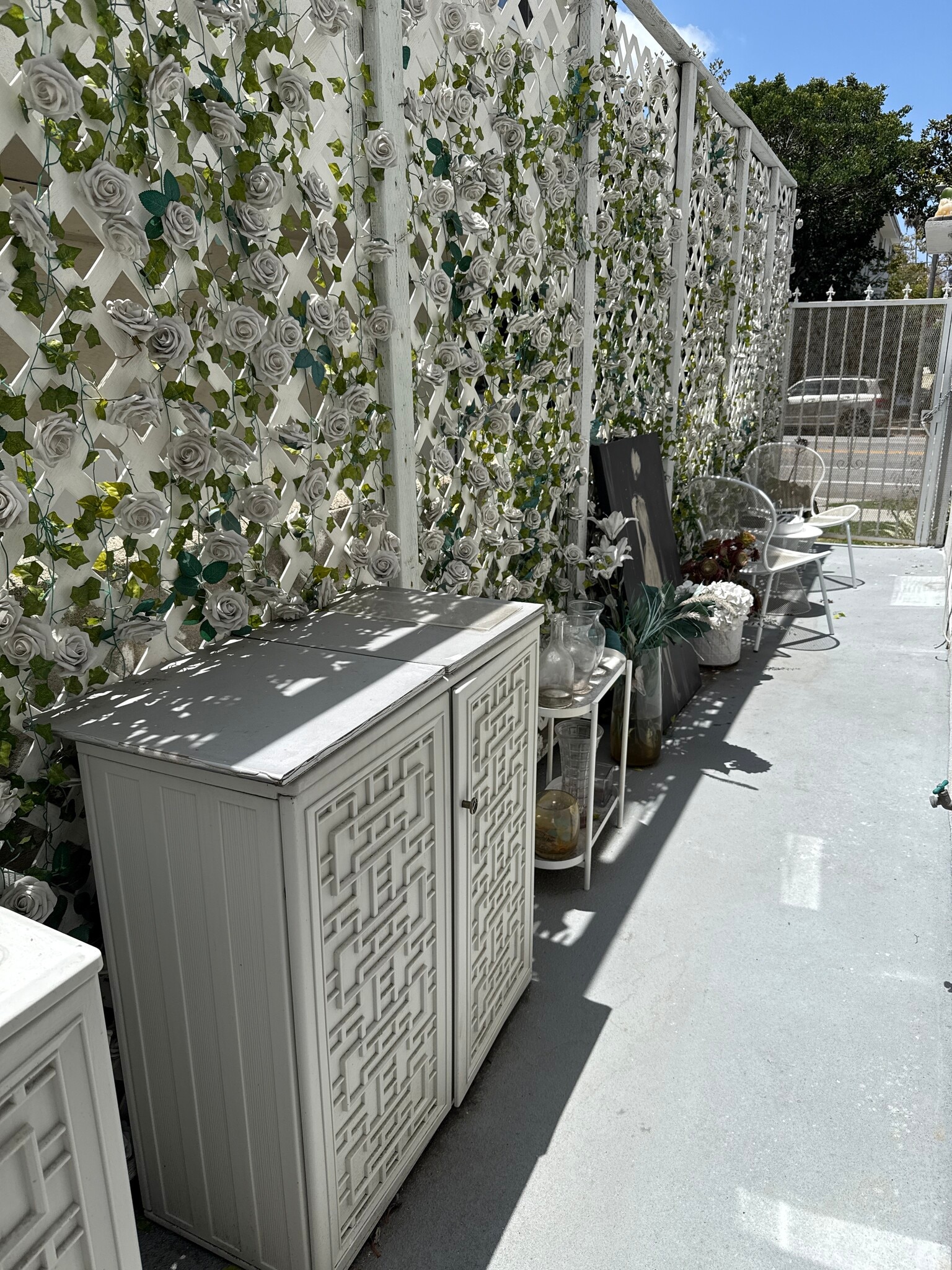 Patio - 248 S Doheny Dr