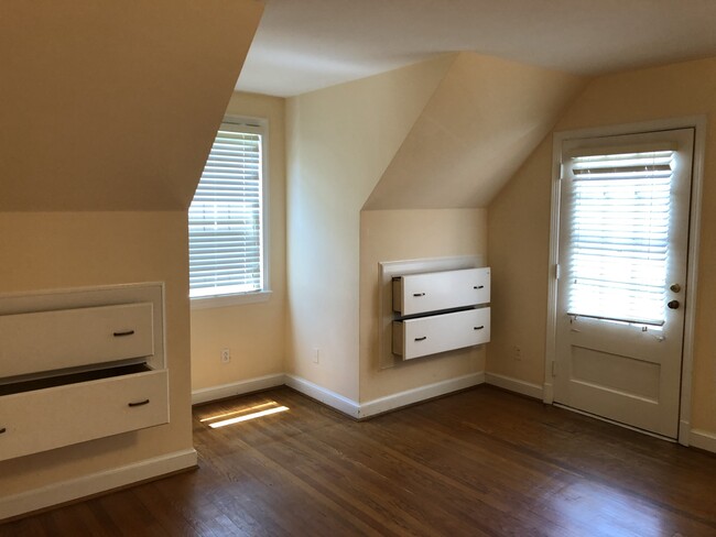 Second Floor 3rd bedroom - 3805 jonesbridge road