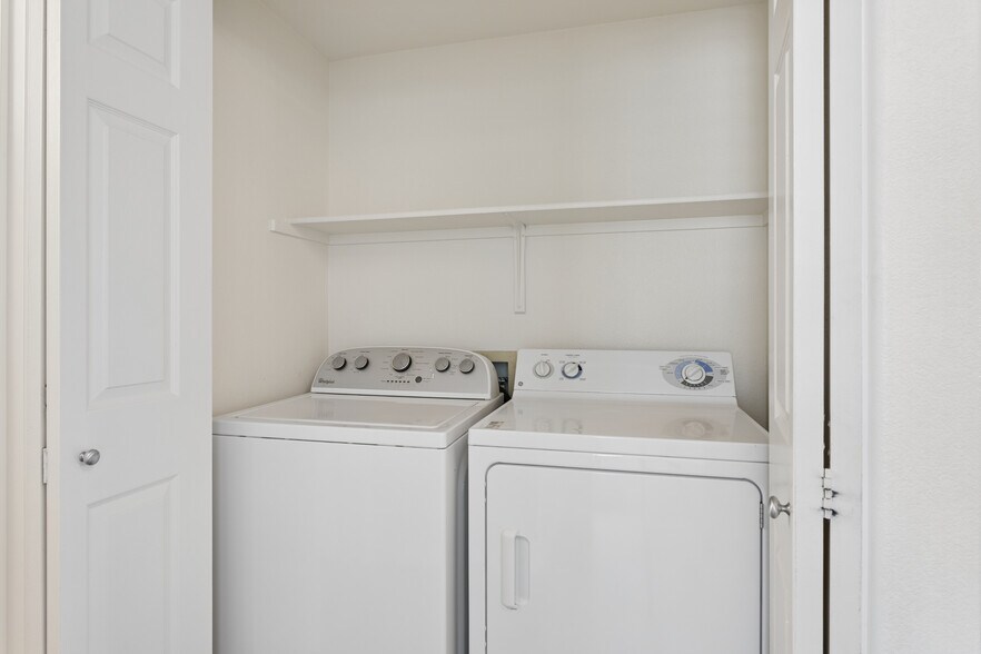 Your own Hall Washer Dryer - 4925 E Desert Cove Ave