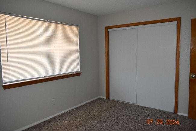 Building Photo - Charming 3-Bedroom Home with Spacious Backyard & 2-Car Garage