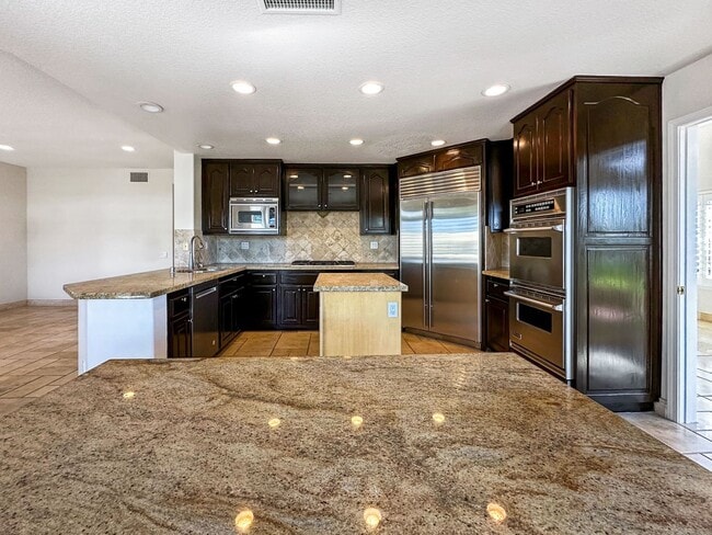 Building Photo - Beautiful Marina Hills Home!
