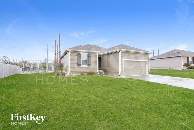 Building Photo - 21902 Crystal Ave