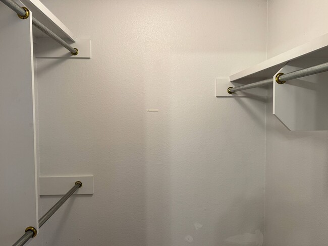 Building Photo - 5426 Ricci St