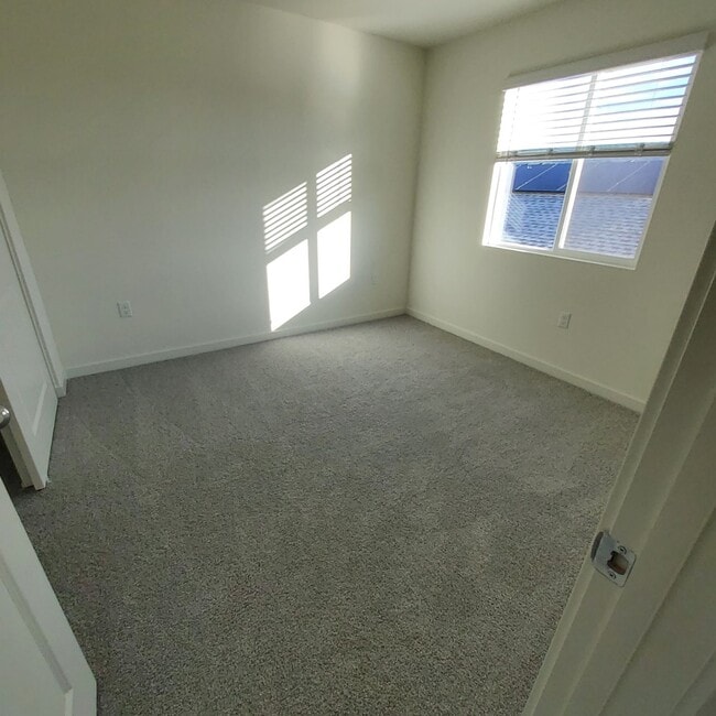 Building Photo - 2209 George Dr