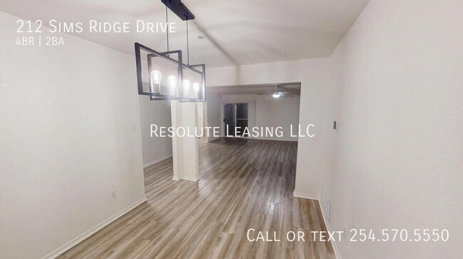 Building Photo - 212 Sims Ridge Dr