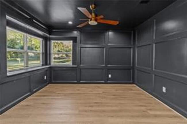 Building Photo - 2114 Eaglerock Dr